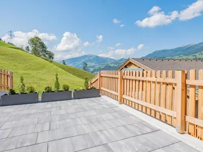 Ein allgemeiner Bergblick oder ein Berglick von der Ferienwohnung aus