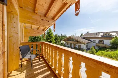 Ein Balkon oder eine Terrasse in der Unterkunft Falkensteinalm Big Family XL