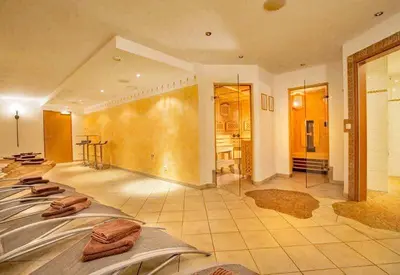 Spa und/oder Wellnesseinrichtungen in der Unterkunft Sport Hölzl Top 9