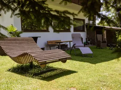 Ein Garten an der Unterkunft Apartment Studio Esche 1 by Interhome