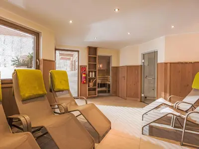 Ein Sitzbereich in der Unterkunft Apartment Resort Tirol Wildschönau by Interhome