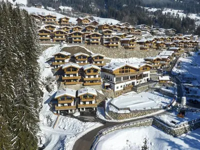 Alpine Chalet with Mountain Views im Winter