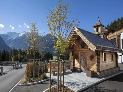 Ein allgemeiner Bergblick oder ein Berglick von des Chalets aus