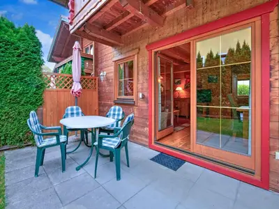Ein Patio oder anderer Außenbereich in der Unterkunft Scenic Stay in Feriendorf Wildschönau Chalet