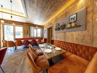 Ein Sitzbereich in der Unterkunft Chalet with sauna, Neukirchen