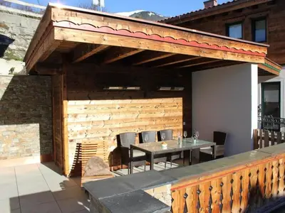 Das Gebäude in dem sich das Chalet befindet