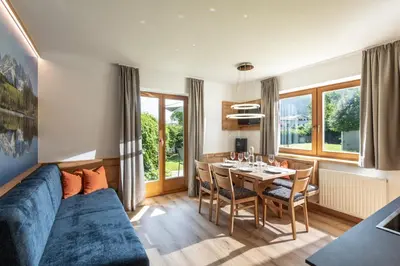 Ein Sitzbereich in der Unterkunft Appartements Andrea Cäciel - Alpline Appartements KG