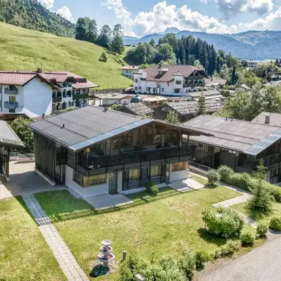Modern penthouse with balcony in Gasteig