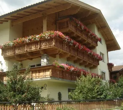 Ein Balkon oder eine Terrasse in der Unterkunft Ferienwohnung Kainer Carina