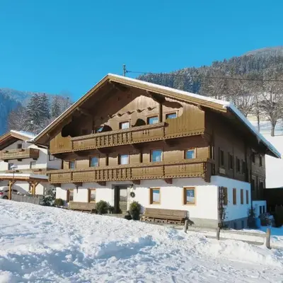 Apartment Bauernhaus Schusterhäusl by Interhome