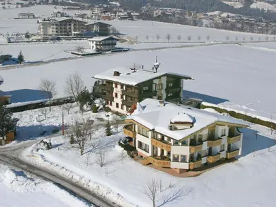 Apartment Römerhof-5 by Interhome im Winter