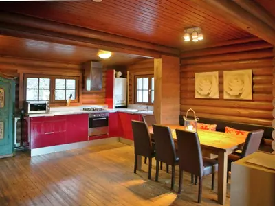 Küche/Küchenzeile in der Unterkunft Chalet in Wörgl near Ski Bus Stop