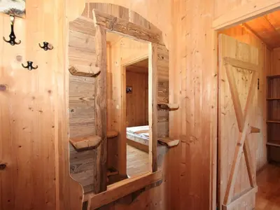 Ein Badezimmer in der Unterkunft Holiday Home Schwendau-2 by Interhome