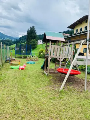 Ein Kinderspielbereich in der Unterkunft Appartements Samerhof - TOP 1