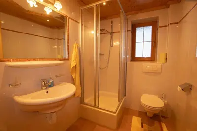 Ein Badezimmer in der Unterkunft Ferienwohnung Schatzberg Panorama WILD445