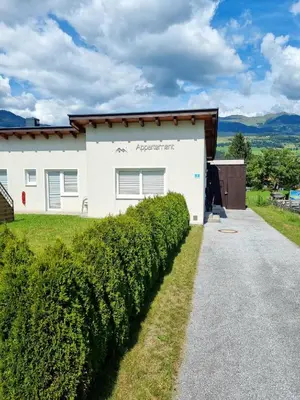 Ein allgemeiner Bergblick oder ein Berglick von der Ferienwohnung aus