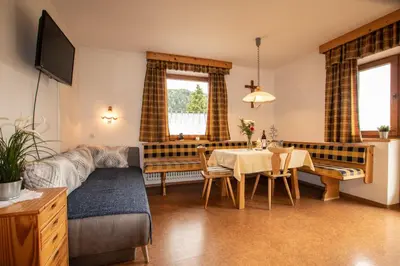 Ein Sitzbereich in der Unterkunft Christof,s Ferienwohnung WILD232